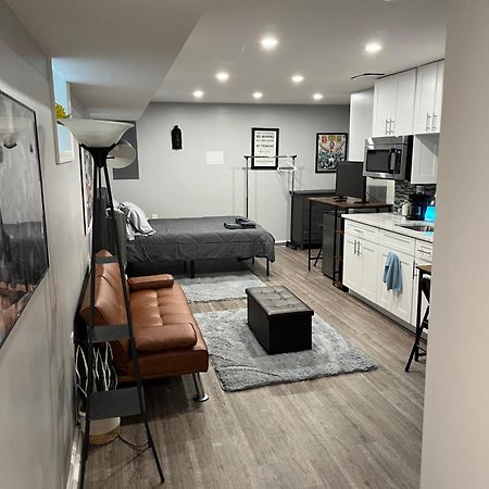 Urban Retreat Basement Studio Only Two Blocks From Metro! Off Street Parking! Washington Esterno foto